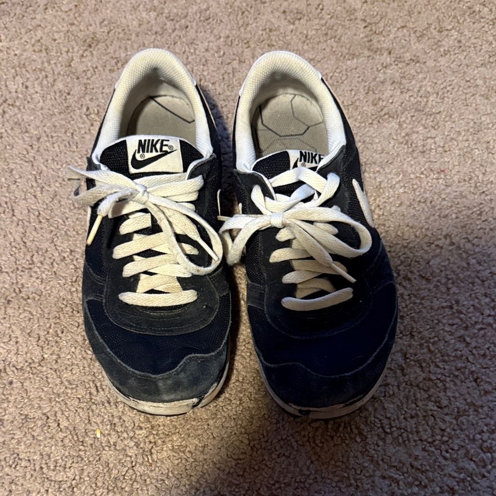 Nike Classic Black and White Running Shoes